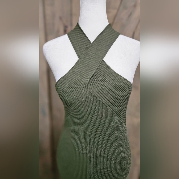TOPSHOP Knit cross front midi dress in Olive Green. Size Medium - Picture 6 of 13